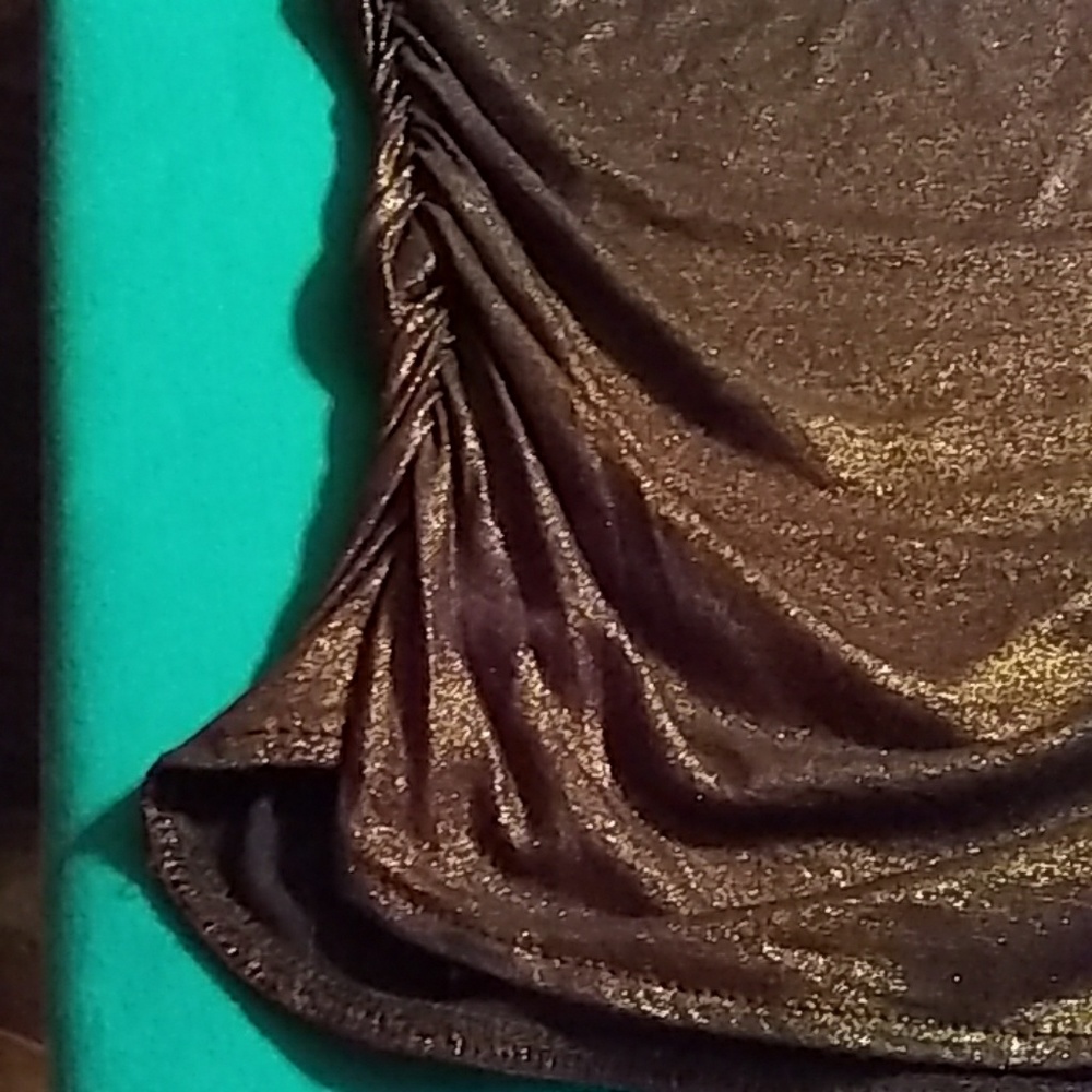 Express Pullover Top - Picture 8 of 8